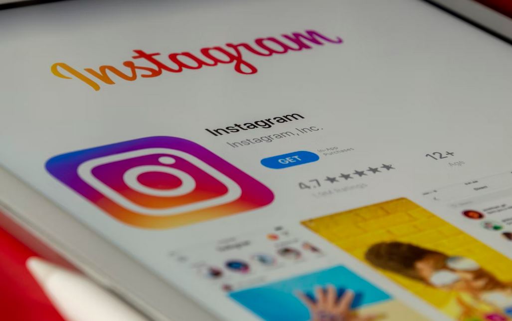FLASH - Instagram non rimuove account che sessualizzano i bambini 1